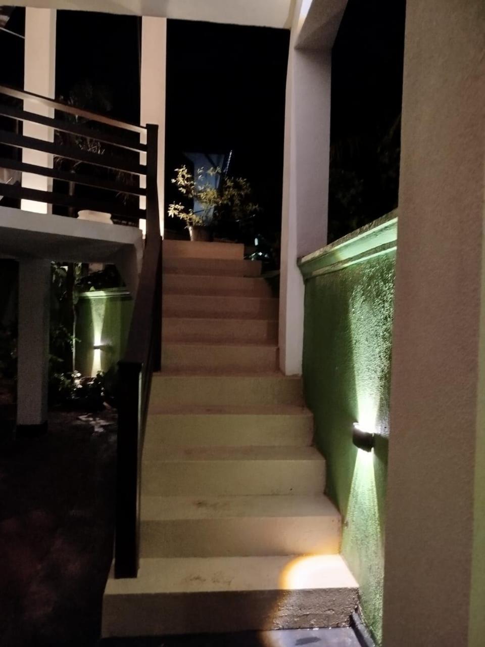 Siyon Yula - Guest House Хикадува Екстериор снимка