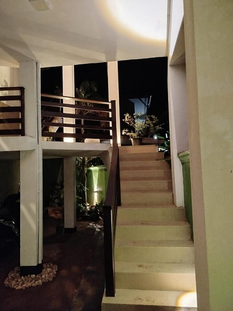 Siyon Yula - Guest House Хикадува Екстериор снимка