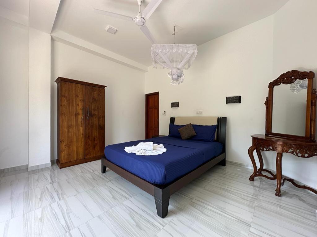 Siyon Yula - Guest House Хикадува Екстериор снимка